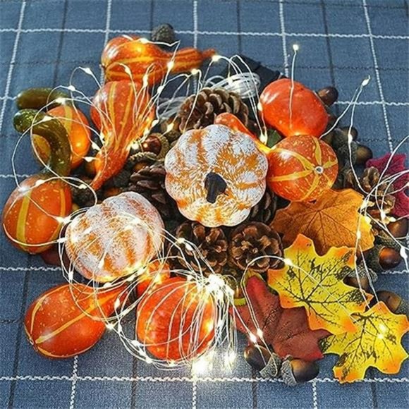 Mixture of Artificial Pumpkins, Lifelike Maple Leaves, Realistic Acorn (50pcs) - Picture 2 of 7